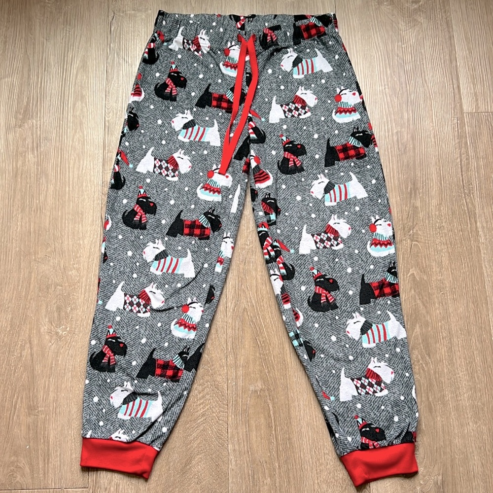 Secret Treasures Women’s Schnauzer Winter Pajamas Size Small